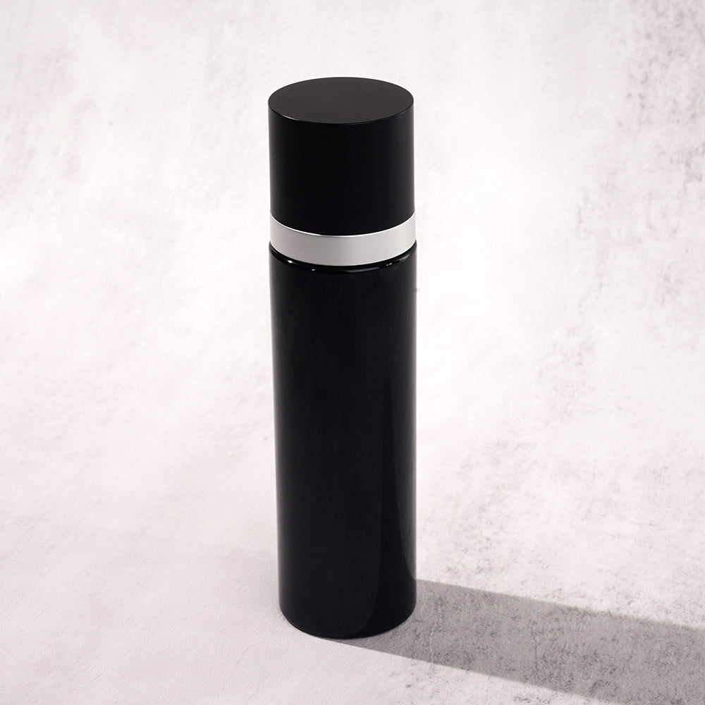 SETTING SPRAY matte waterproof long lasting makeup black bottle silver circle