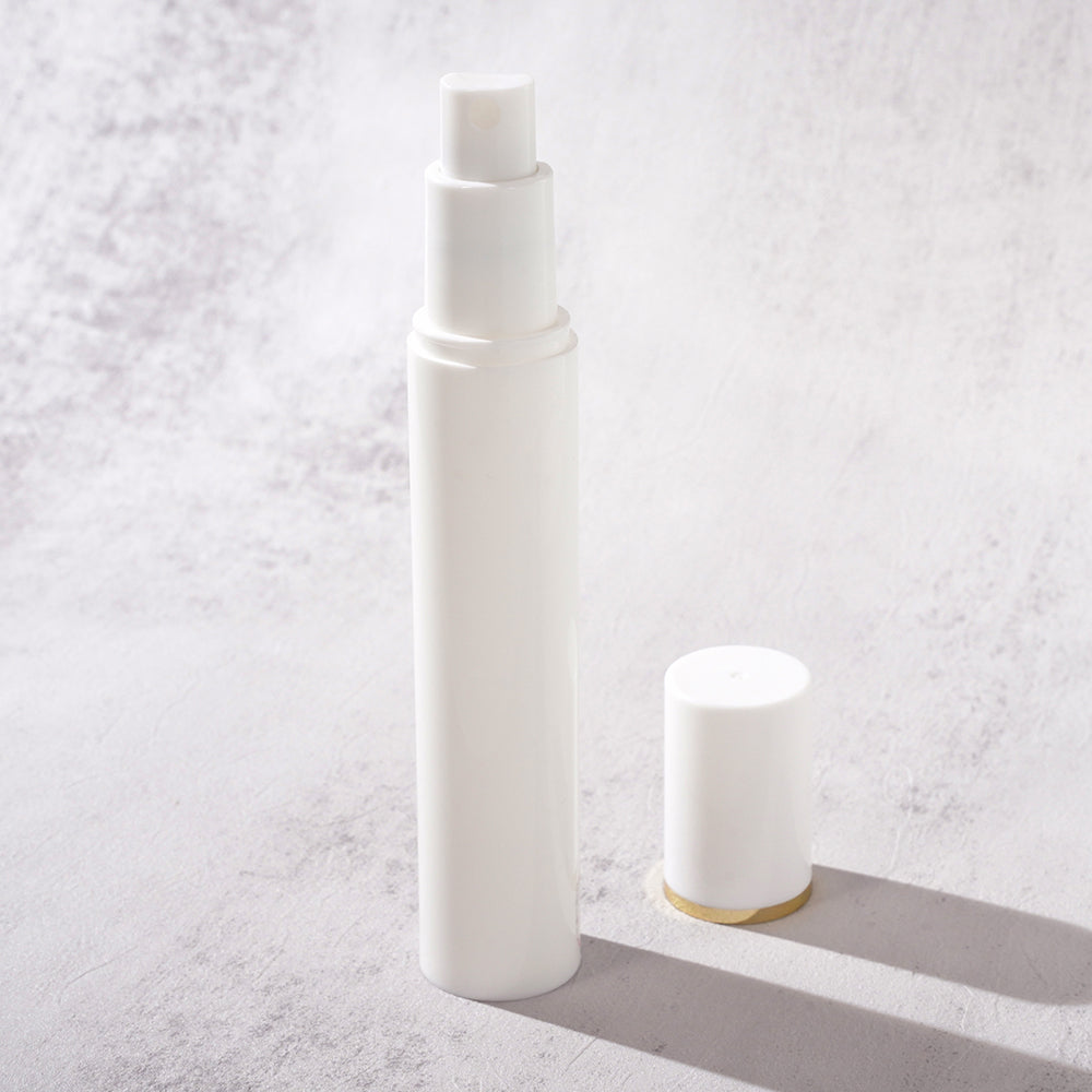 SETTING SPRAY matte waterproof long lasting makeup vegan white bottle