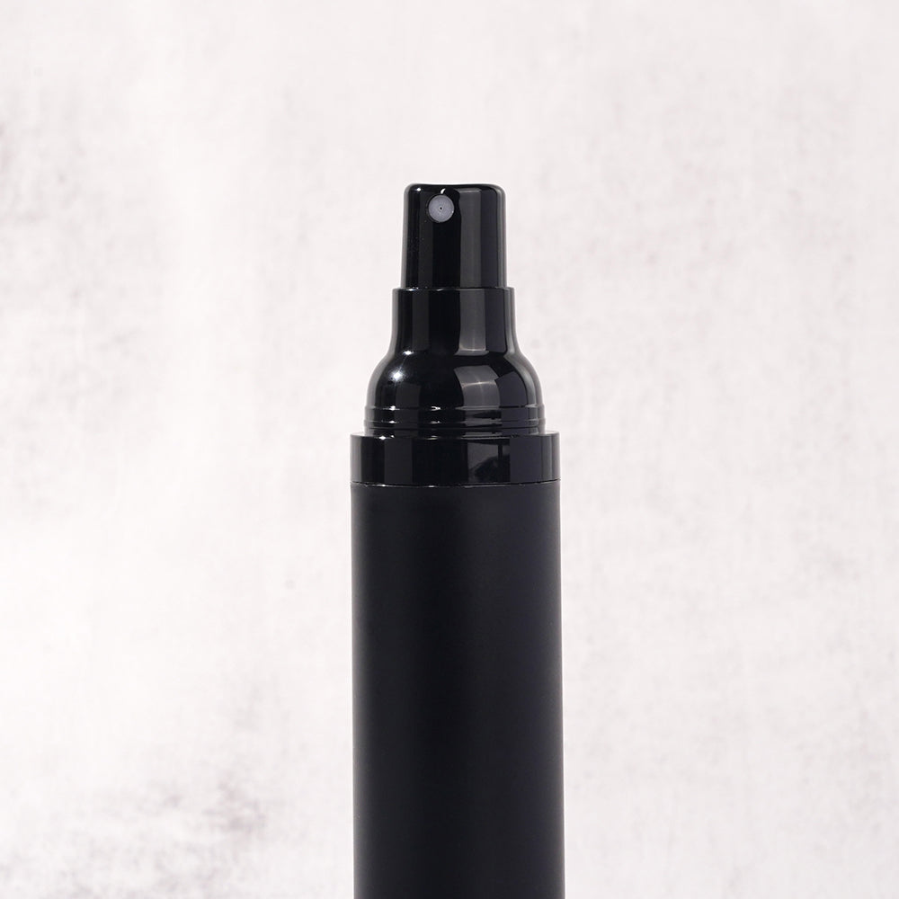 SETTING SPRAY matte waterproof long lasting makeup vegan black bottle