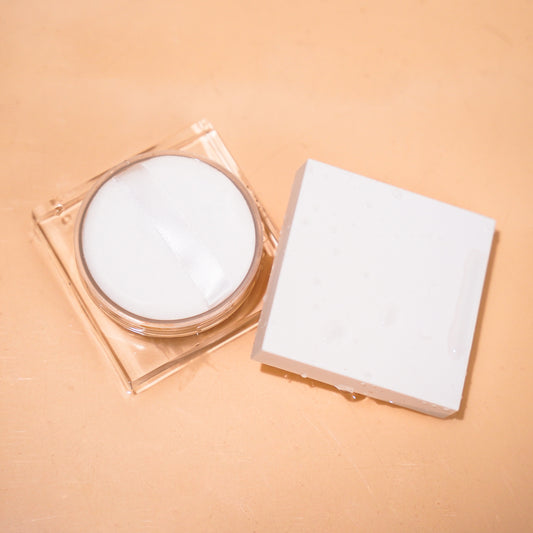 LOOSE POWDER waterproof cruelty-free long lasting cosmetics white cap setting powder